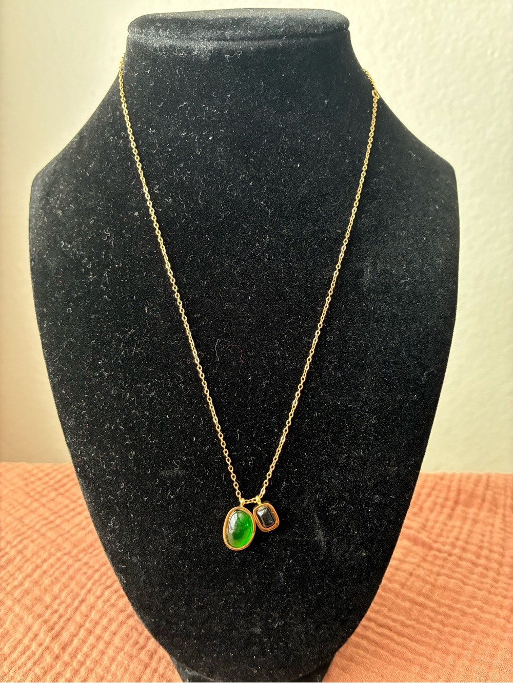 Beautiful and elegant Two pendant necklace 16”-18”